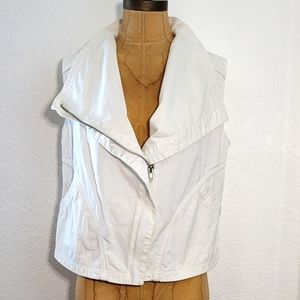 White asymmetrical moto style vest. Size med